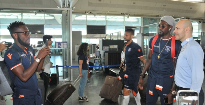 Medipol Başakşehir, tur için İngiltere'ye gitti