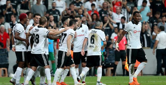 Beşiktaş 3'te 3 peşinde