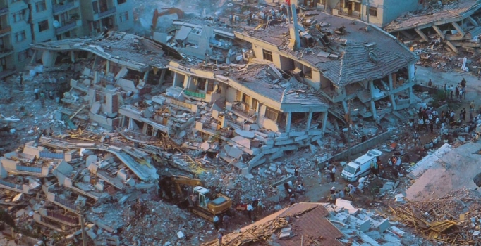 Bakan Kurum, 17 Ağustos Marmara Depremi'nin 19. yılı dolayısıyla mesaj yayınladı