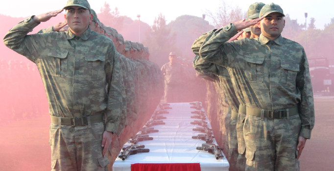 AK Parti'den 'askerlik teklifi geri çekilecek' iddiasına cevap