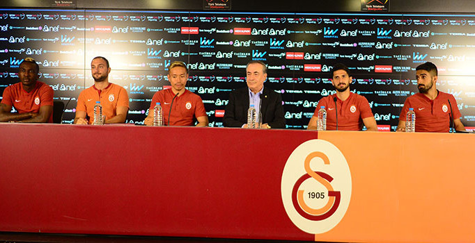 Galatasaray’da imza şov