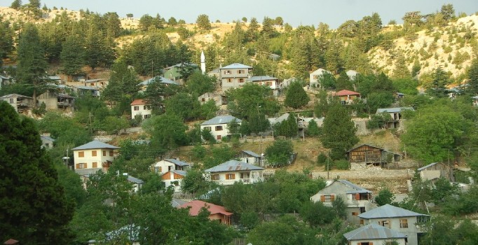 Kurban Bayramında Adanalılar ucuz ve serin tatili seçti