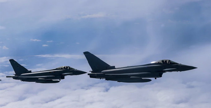 İngiliz jetlerden Rus uçaklarına engelleme