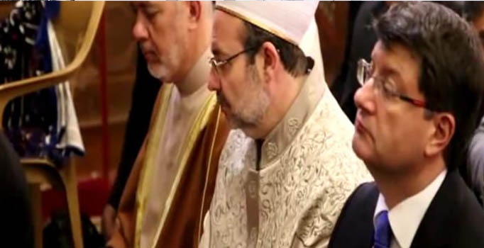 Görmez, Mescid-i Aksa'da gözyaşlarına hakim olamadı