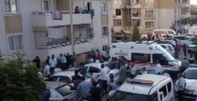 evi! 2 kızını öldürüp intihar etti