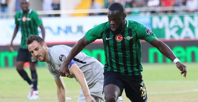 Seleznyov yoksa Manu var