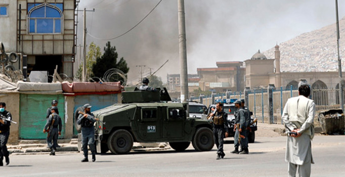 Afganistan'da seçim komisyonu yakınında patlama