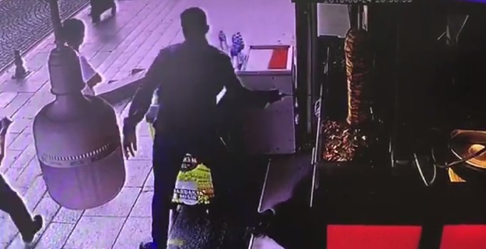 İstanbul'da döner bıçaklı saldırı elini bilekten kesti