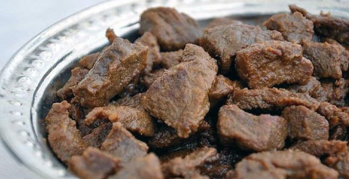 Kavurmada şarbon bilmecesi! 7 arkadaş hastaneye kaldırılmıştı...