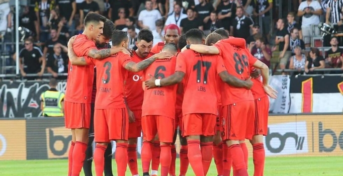 Beşiktaş Partizan maçının biletleri satışa çıktı! İşte Beşiktaş Partizan maçı bilet fiyatları