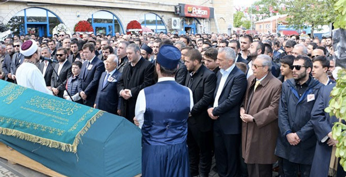 'Oflu İsmail' oğlu Hasan Hacısüleymanoğlu toprağa verildi