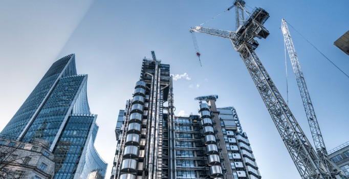 ‘Yurt dışından borç alıp betona gömdük’