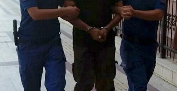 Sivas’ta 3 kilo 740 gram esrar ele geçirildi