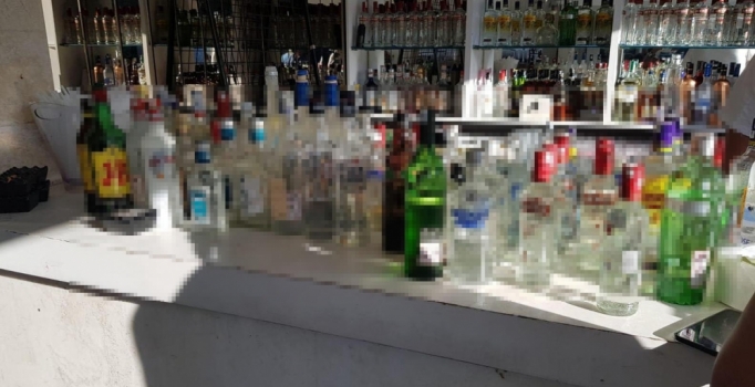 Yalova'da kaçak içkiden zehirlenen iki kişi öldü