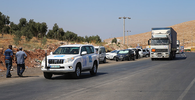 BM'den İdlib'e 11 tır insani yardım