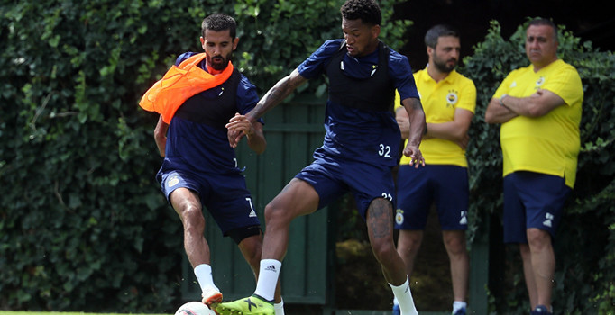 Fenerbahçe, Atiker Konyaspor maçının hazırlıklarını sürdürdü