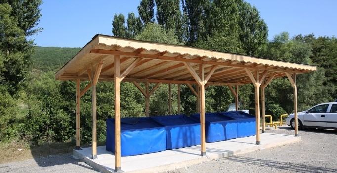 Bir semt pazarıda Karaçay’a