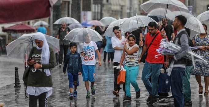 Son dakika! Meteorolojiden sağanak uyarısı: Yarına dikkat