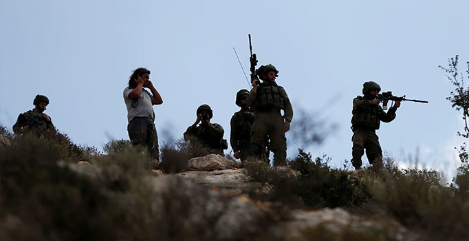 İsrail Gazze sınırında Filistinli bir çocuğu yaraladı