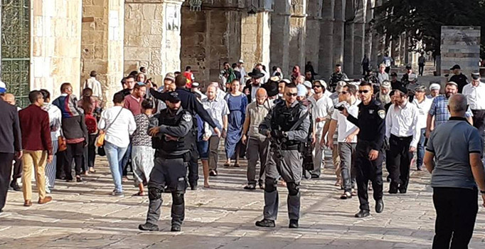 İsrail Tarım Bakanından Mescid-i Aksa’ya baskın