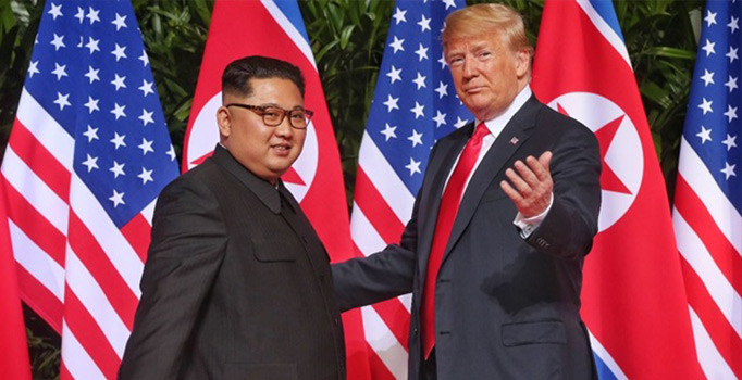 Trump'tan Kim'e övgüler: Herkesin yanıldığını kanıtlayacağız