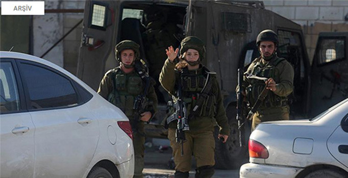 Filistinli 2 genç kıza Mescid-i Aksa çıkışında gözaltı