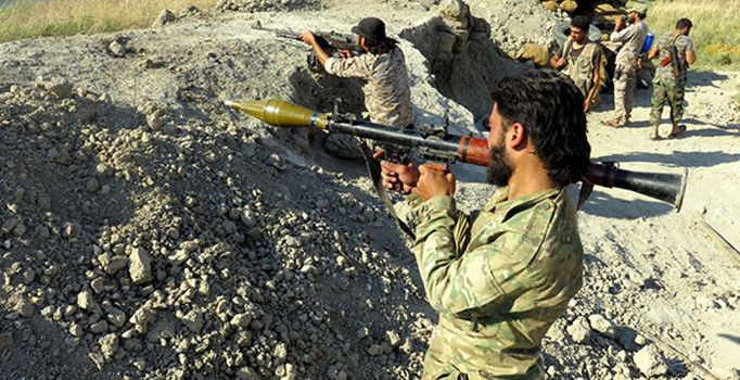 Muhalifler füzeyle rejim helikopterini vurdu iddiası