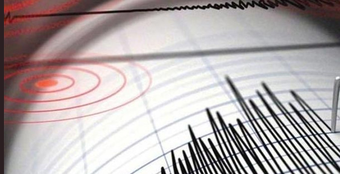 Van'da 18 dakika arayla iki deprem | Son depremler