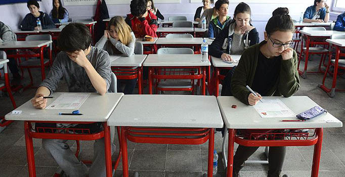 29 Nisan Cuma okullar tatil mi? TEOG için 10 bin soruluk havuz oluşturuldu