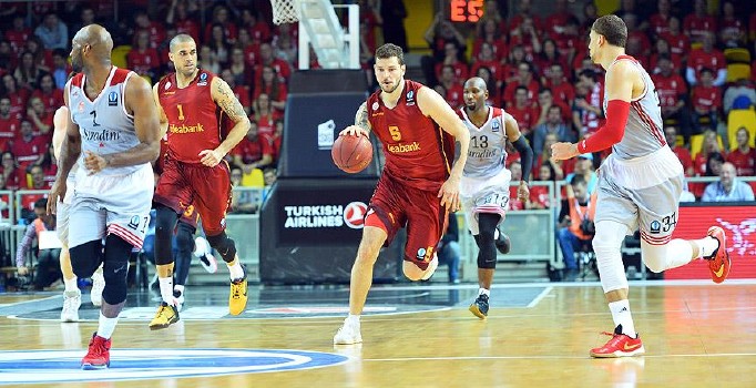 Galatasaray Odeabank potada şampiyonluk için sahaya çıkıyor