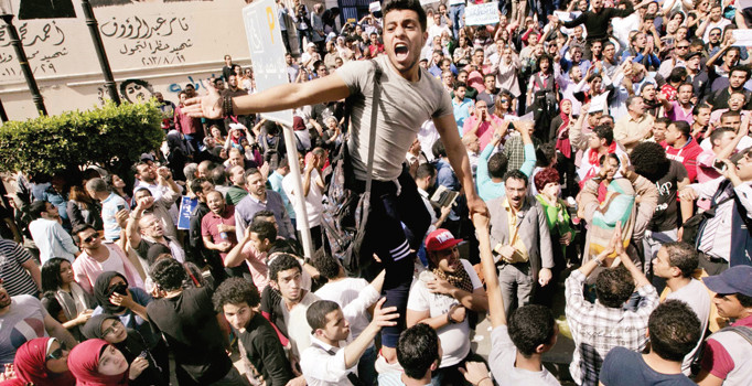 Tahrir Meydanı kıpırdanıyor