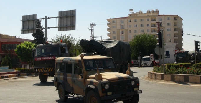Suriye sınırına askeri sevkiyat