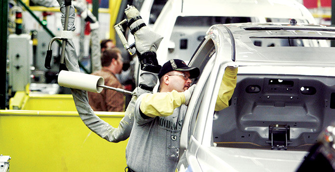 Türk otomotiv sanayi ihracatla ayakta kaldı