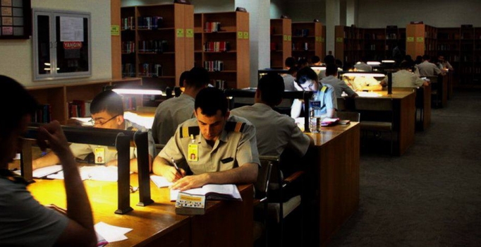 KPSS'den sonra kurmaylık soruları da çalınmış