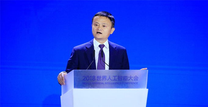 Jack Ma: İnsanlar 20 yıl sürecek bir Çin-ABD ticaret savaşına hazırlanmalı