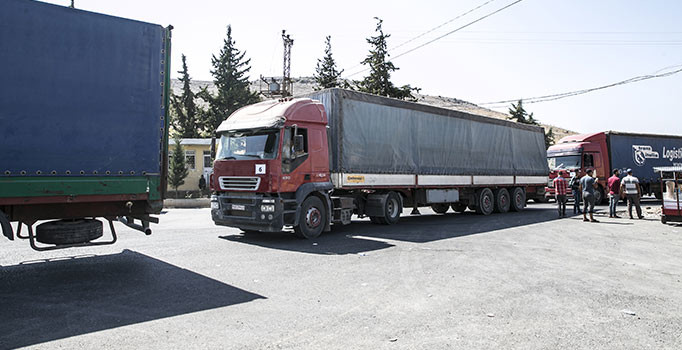 BM'den İdlib'e 21 tır yardım