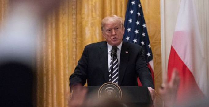 Trump'dan ırkçı öneri: İspanya da duvar örsün