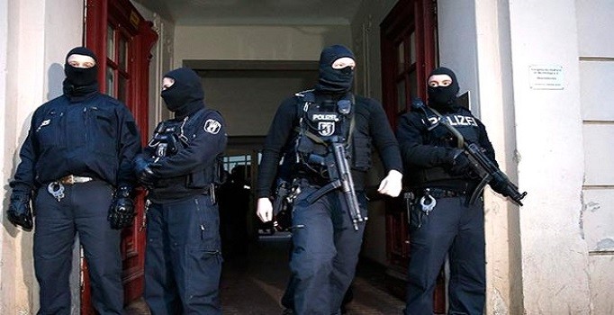 Almanya’da 5 eyalette terör operasyonu