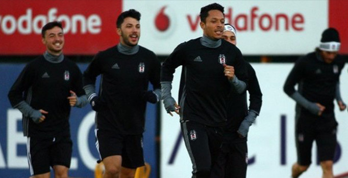 Beşiktaş derbi hazırlıklarını tamamladı 