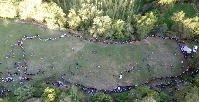 Aşiret düğününde halay ile Türkiye haritası oluşturdular