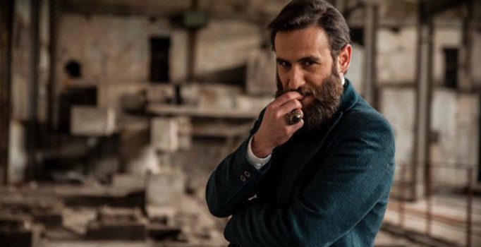 Oyuncu Ali Nuri Türkoğlu trafik kazası geçirdi