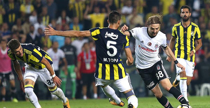 Fenerbahçe'de golcü oyuncu Martin Skrtel derbide oynamayacak