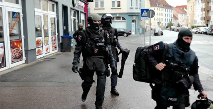 Berlin Schönefeld Havalimanı’nda alarm