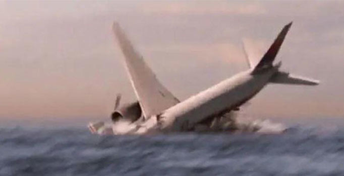 National Geographic yayınladı: Yolcu uçağı okyanusa çakıldı