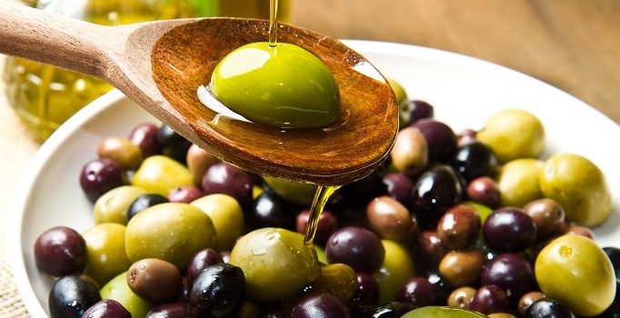 Zeytin, üreticinin yüzünü güldürüyor | Manisa haberleri