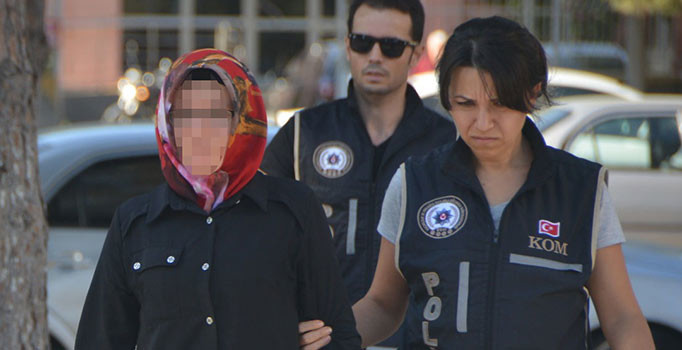 FETÖ'nün kadın hakim ve savcılardan sorumlu mahrem imamı yakalandı