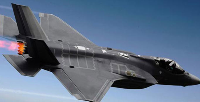 ABD'ye ait F-35B uçakları Taliban'a saldırı