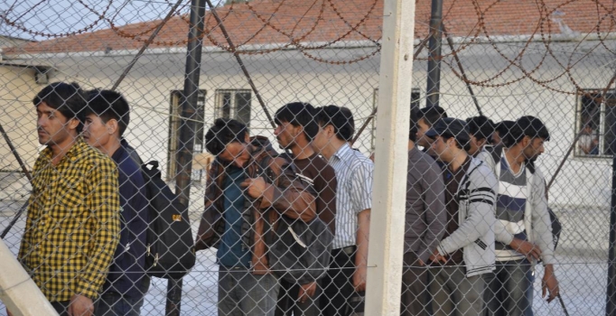 Makedonya ve Sırbistan'dan AB'ye 'göçmen krizi' çağrısı