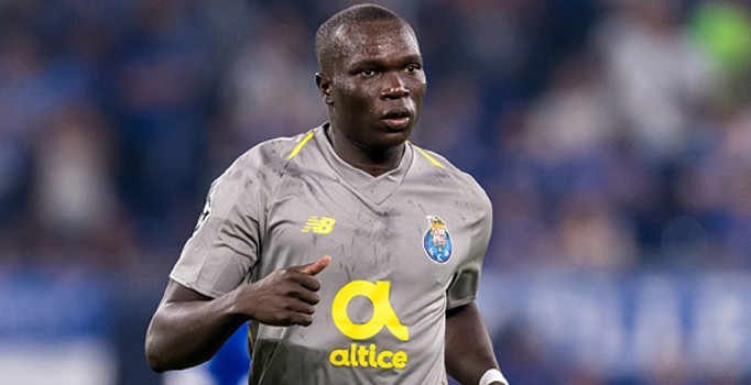 Porto'da Aboubakar 6 ay yok