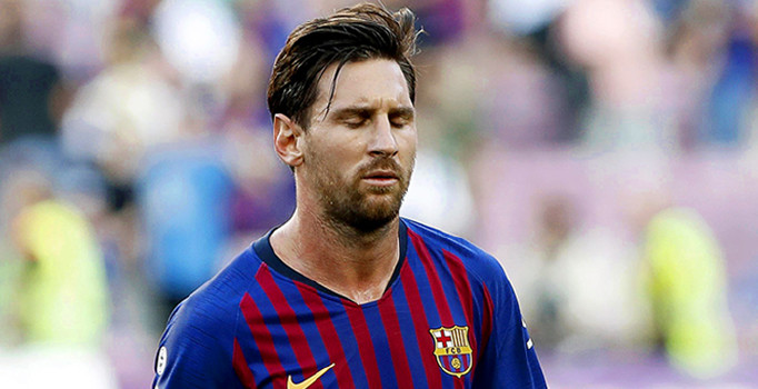 Barcelona galibiyete hasret